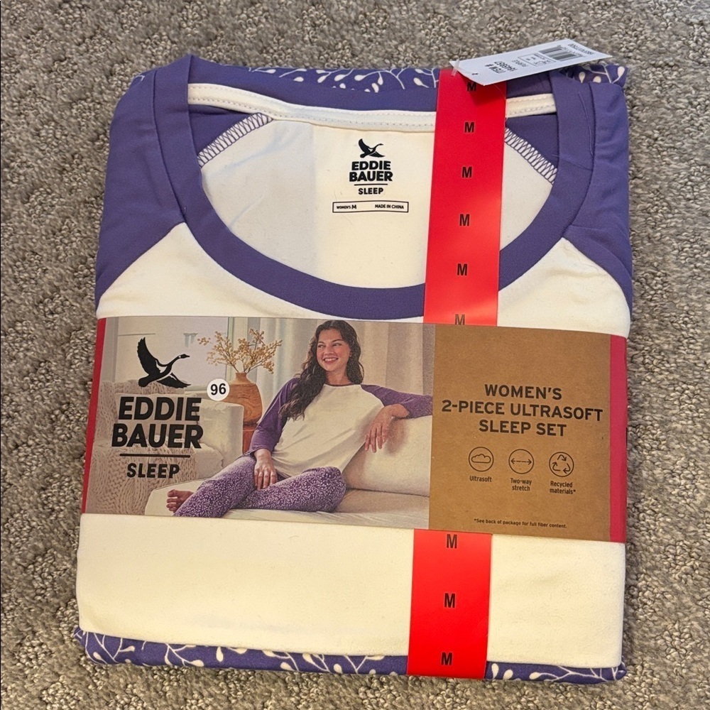 Eddie Bauer Women's Purple and White Sleepwear Set